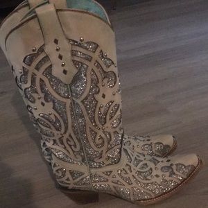 Size 9 Corral cowgirl boots! Only worn once